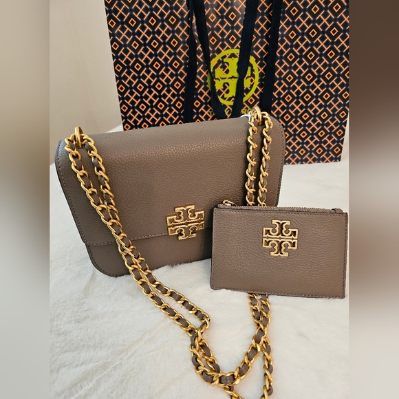 BRAND NEW! TORY BURCH BRITTEN ADJUSTABLE SHOULDER/CROSSBODY BAG & CARD CASE BUND - Picture 2 of 16